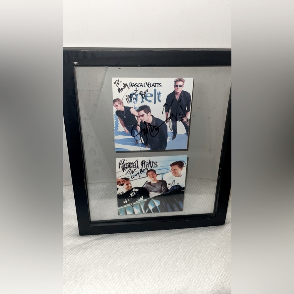 RASCAL FLATS AUTOGRAPH framed